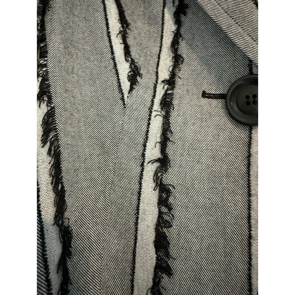 Lena Gabrielle Gray Black Fringe Textured Blazer Size 8 - Picture 4 of 6